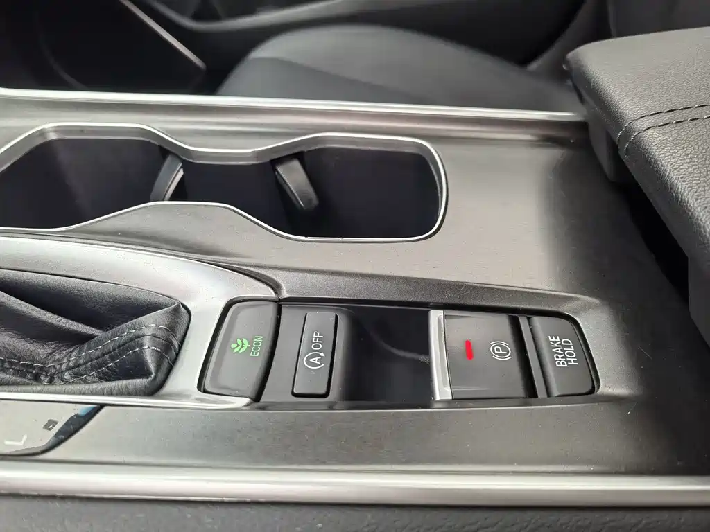 Honda Accord 2022 — фото 15