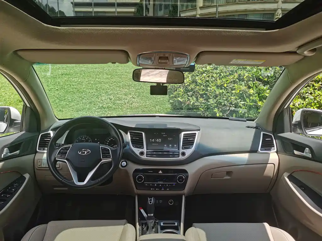 Hyundai Tucson 2016 — фото 18