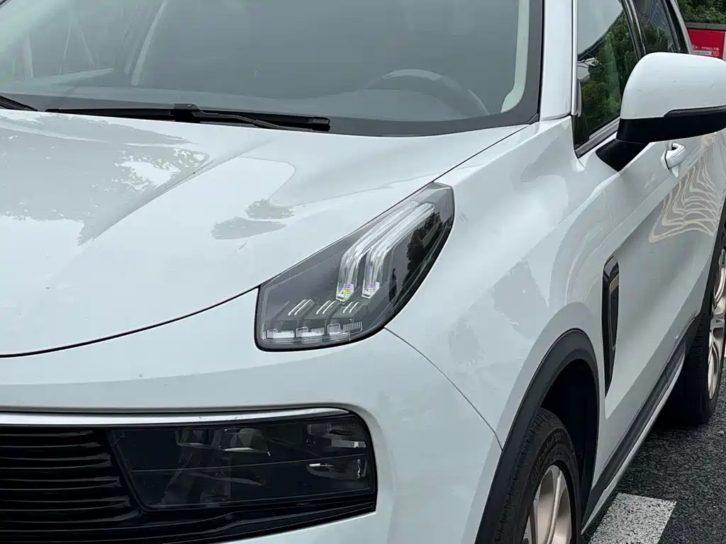 Lynk & Co 01 2018