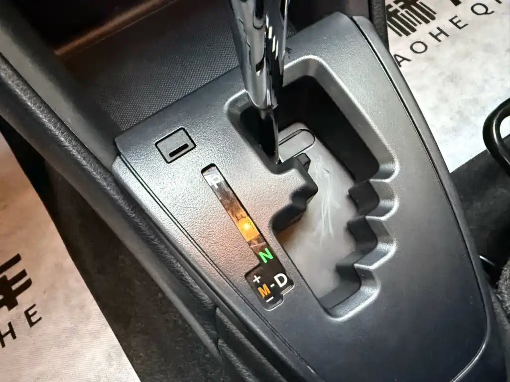 Toyota Yaris L 2020 — фото 15