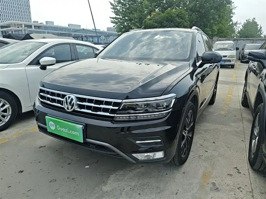 Volkswagen Tiguan L 2020 — фото 2