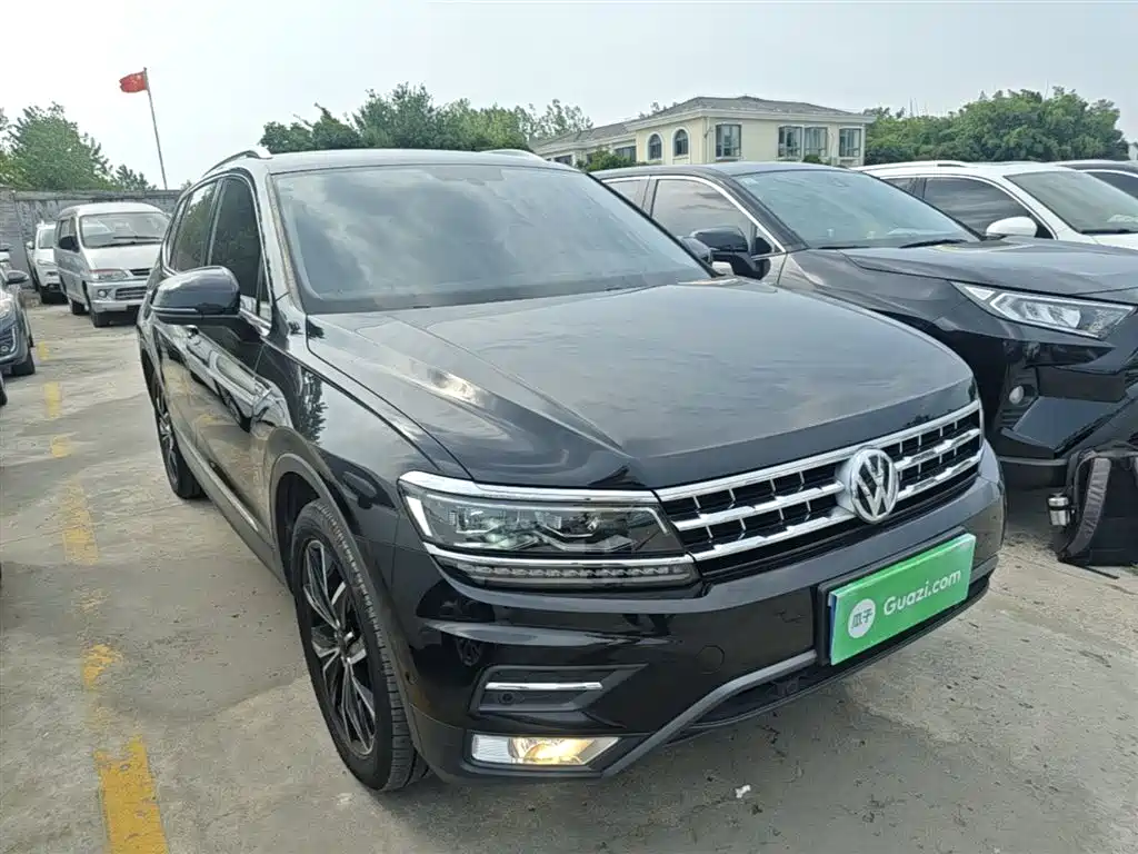 Volkswagen Tiguan L 2020 — фото 4