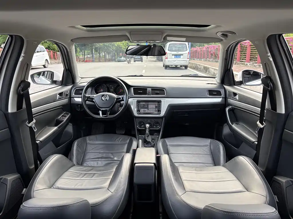 Volkswagen Gran Lavida 2017 — фото 12