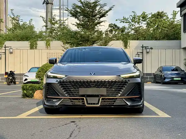Changan UNI-V 2023