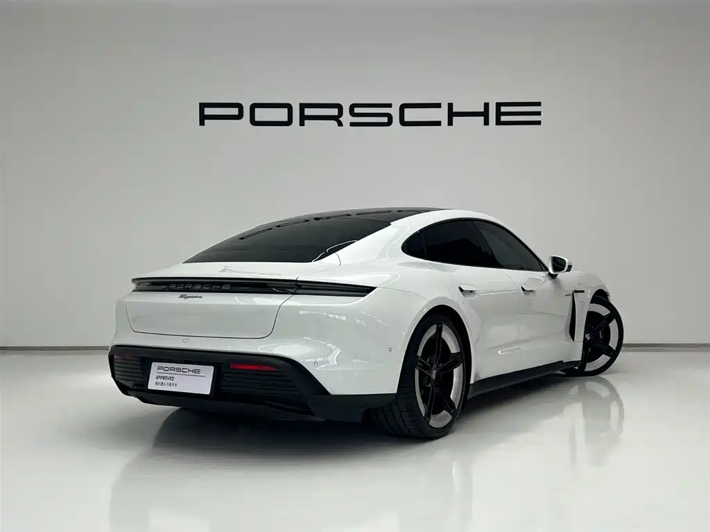 Porsche Taycan 2026