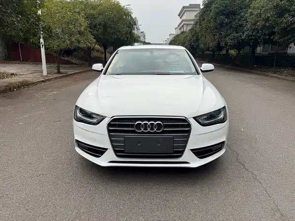 Audi A4L 2016
