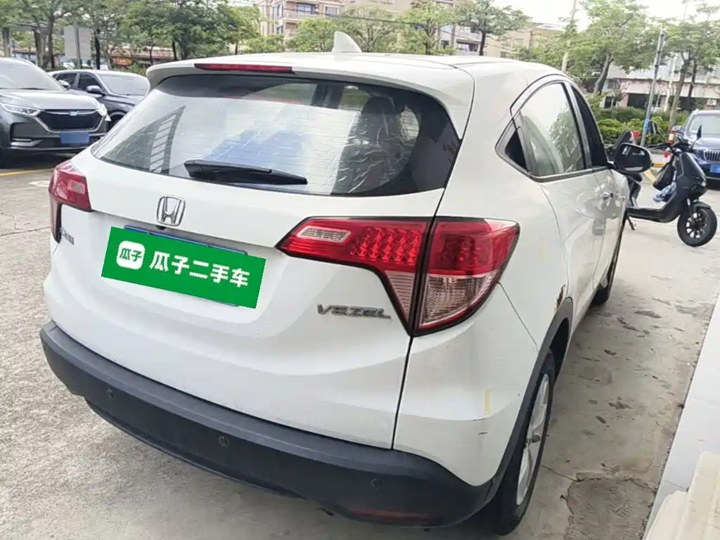 Honda Vezel 2015