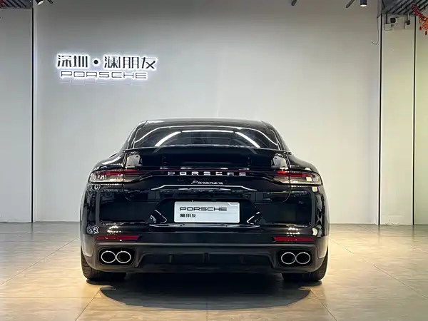 Porsche Panamera 2023