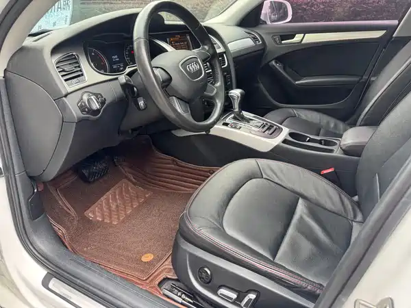 Audi A4L 2016