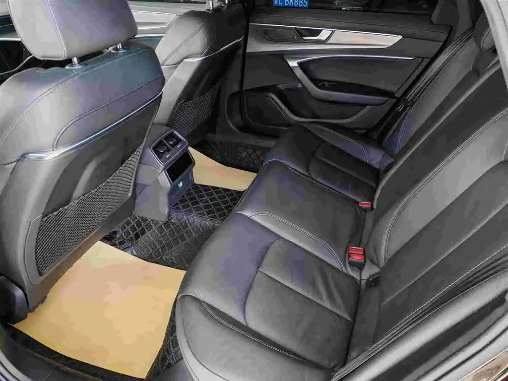 Audi A6L 2021
