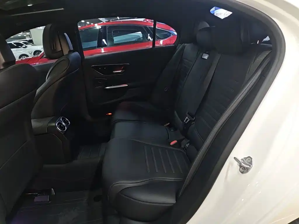 Mercedes-Benz C-Class 2022 — фото 17