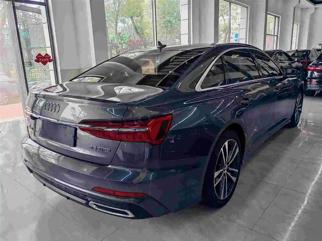 Audi A6L 2020