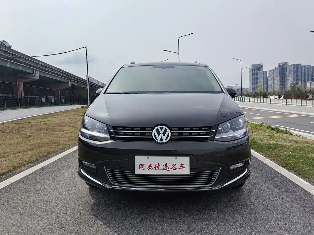 Volkswagen Sharan 2017 — фото 2