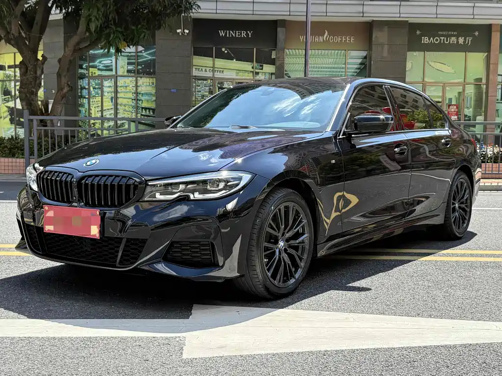 BMW 3 Series 2021 — фото 1