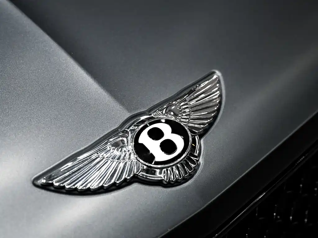 Bentley Bentayga 2021 — фото 26
