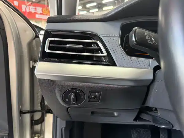Volkswagen Lavida 2023