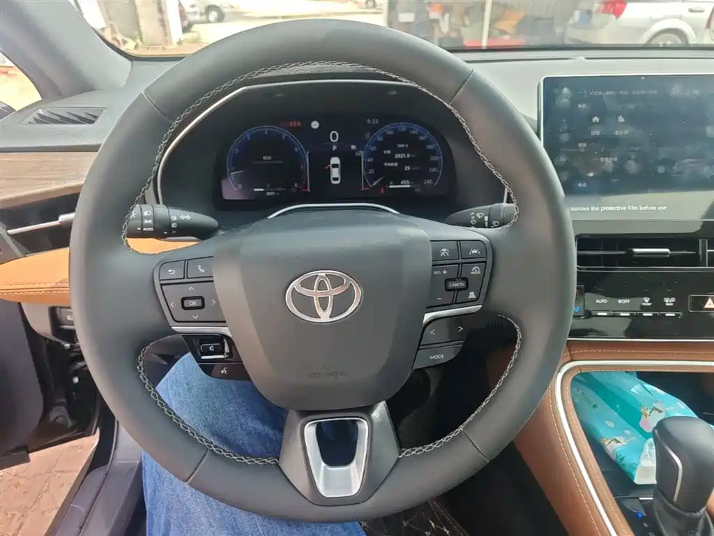 Toyota Avalon 2025 — фото 11