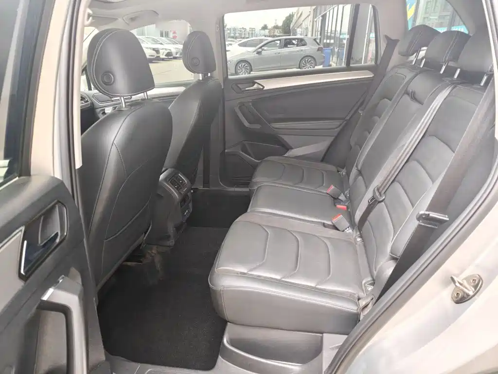 Volkswagen Tiguan L 2019 — фото 11