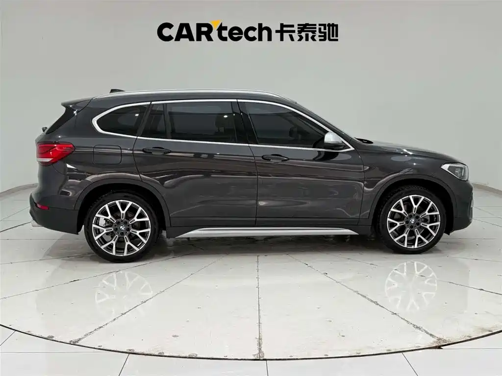 BMW X1 2021 — фото 12