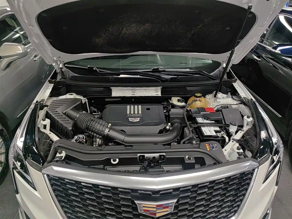 Cadillac XT5 2020 — фото 20