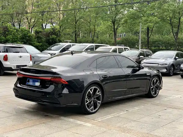 Audi A7L 2023