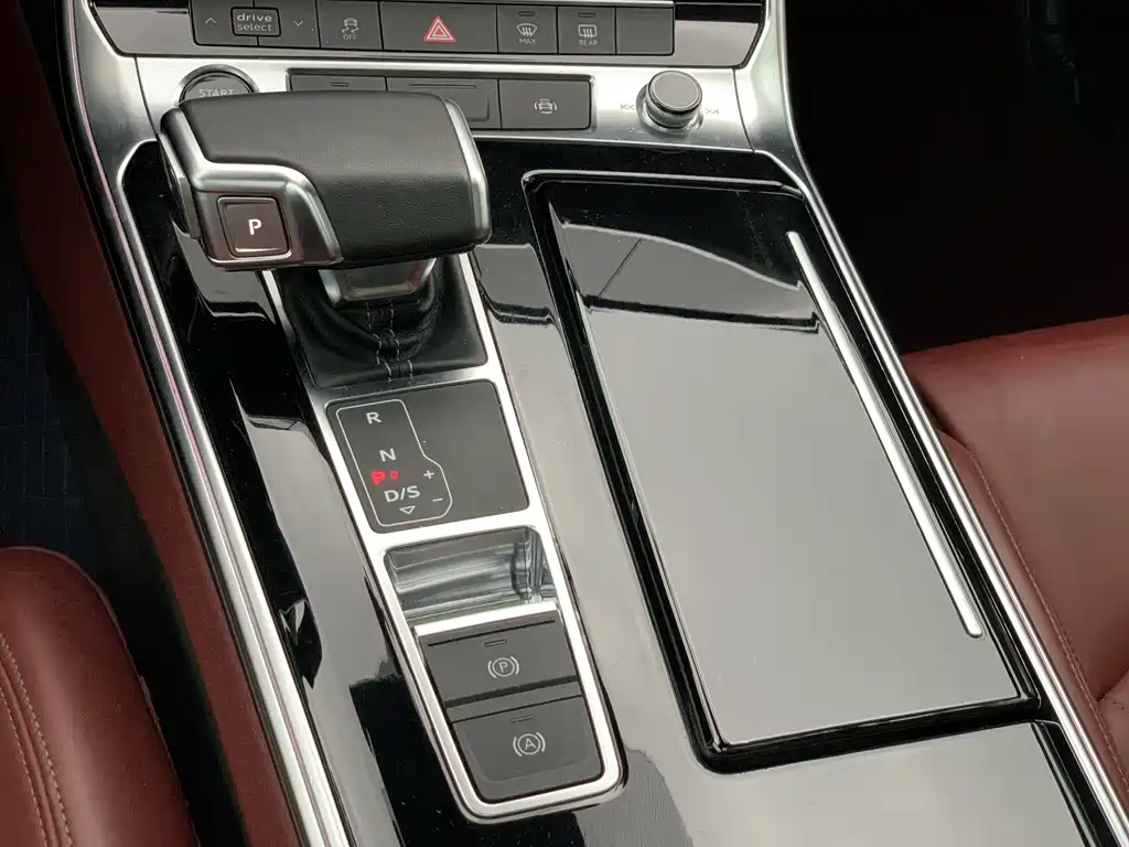 Audi A7L 2023 — фото 21