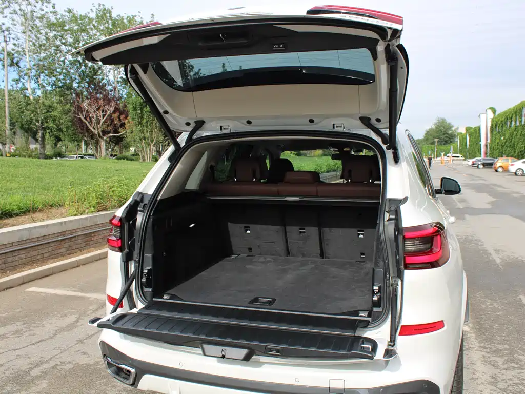 BMW X5 2021 — фото 12