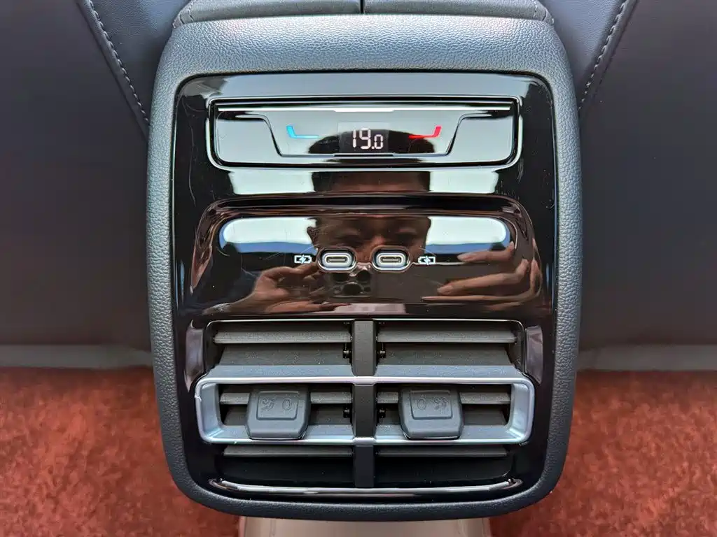 Volkswagen Tiguan L 2025 — фото 15