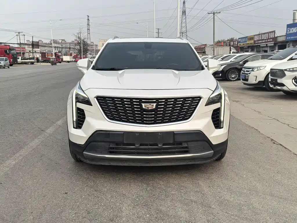 Cadillac XT4 2020 — фото 2