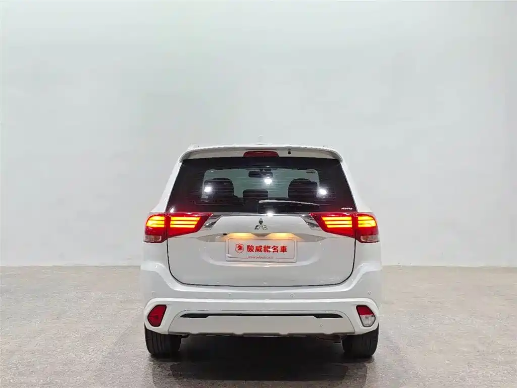 Mitsubishi Outlander 2022