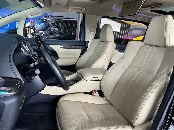 Toyota Vellfire 2019