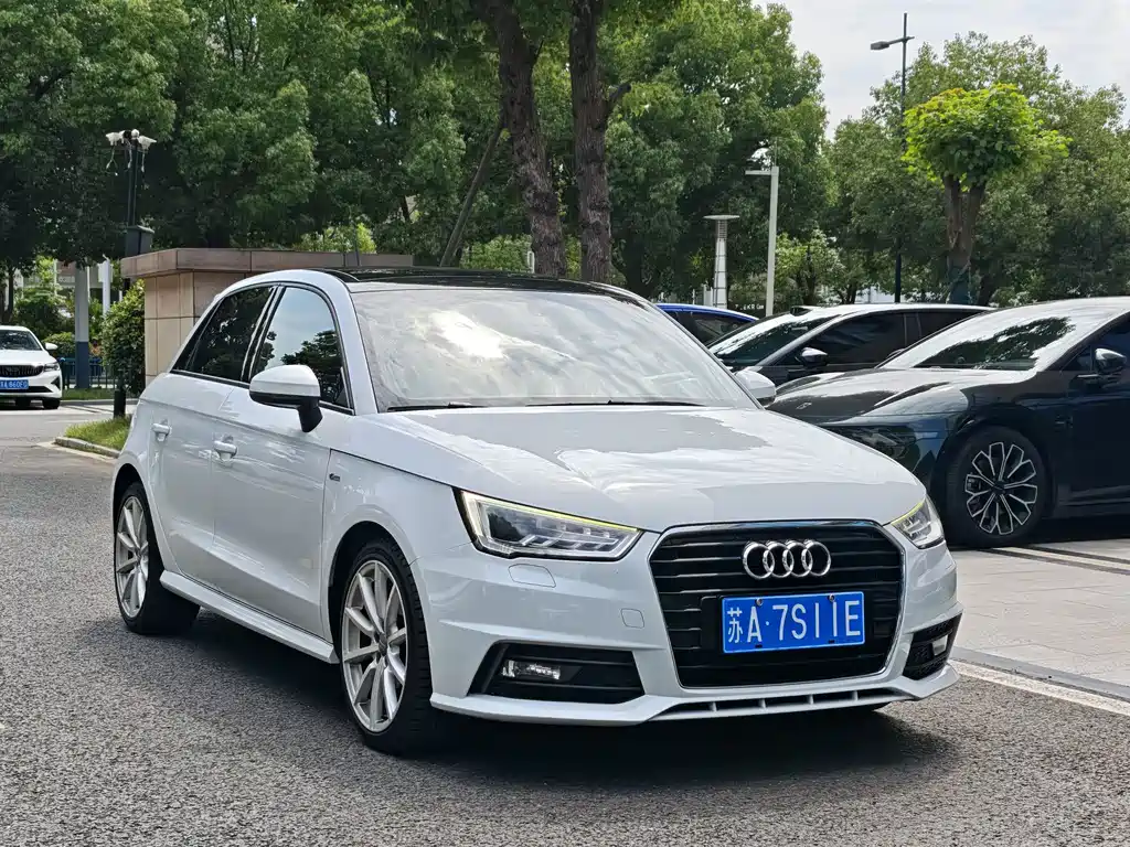 Audi A1 2016