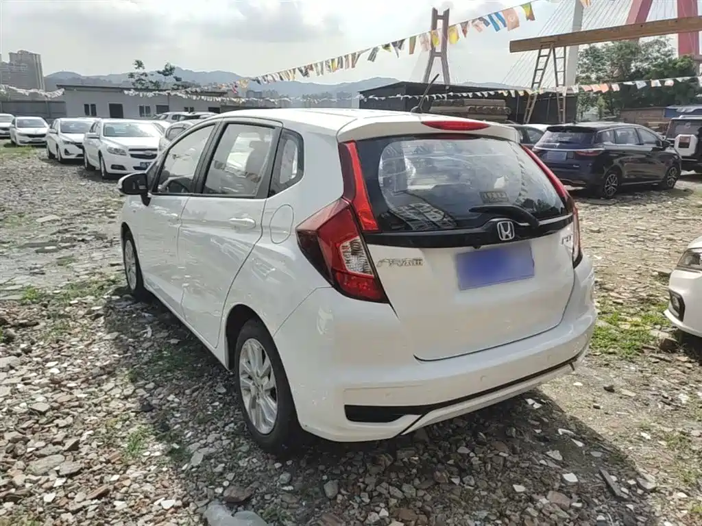Honda Fit 2018 — фото 5