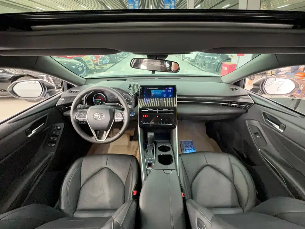 Toyota Avalon 2023 — фото 16