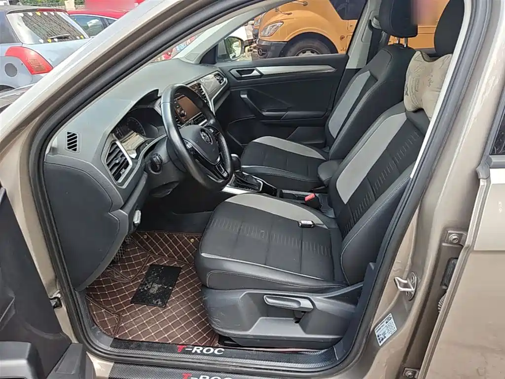 Volkswagen T-Roc 2020 — фото 15