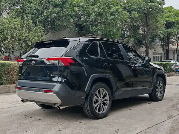 Toyota RAV4 2024
