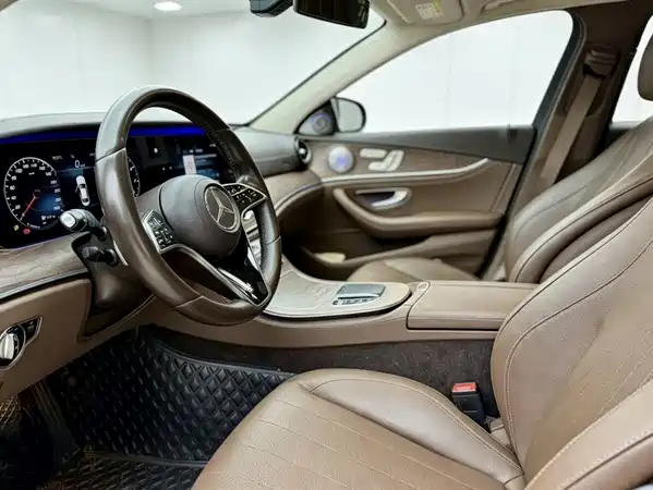 Mercedes-Benz E-Class 2021