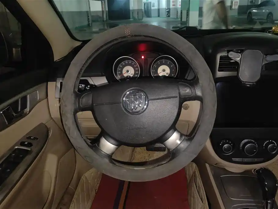 Buick Excelle 2014 — фото 15