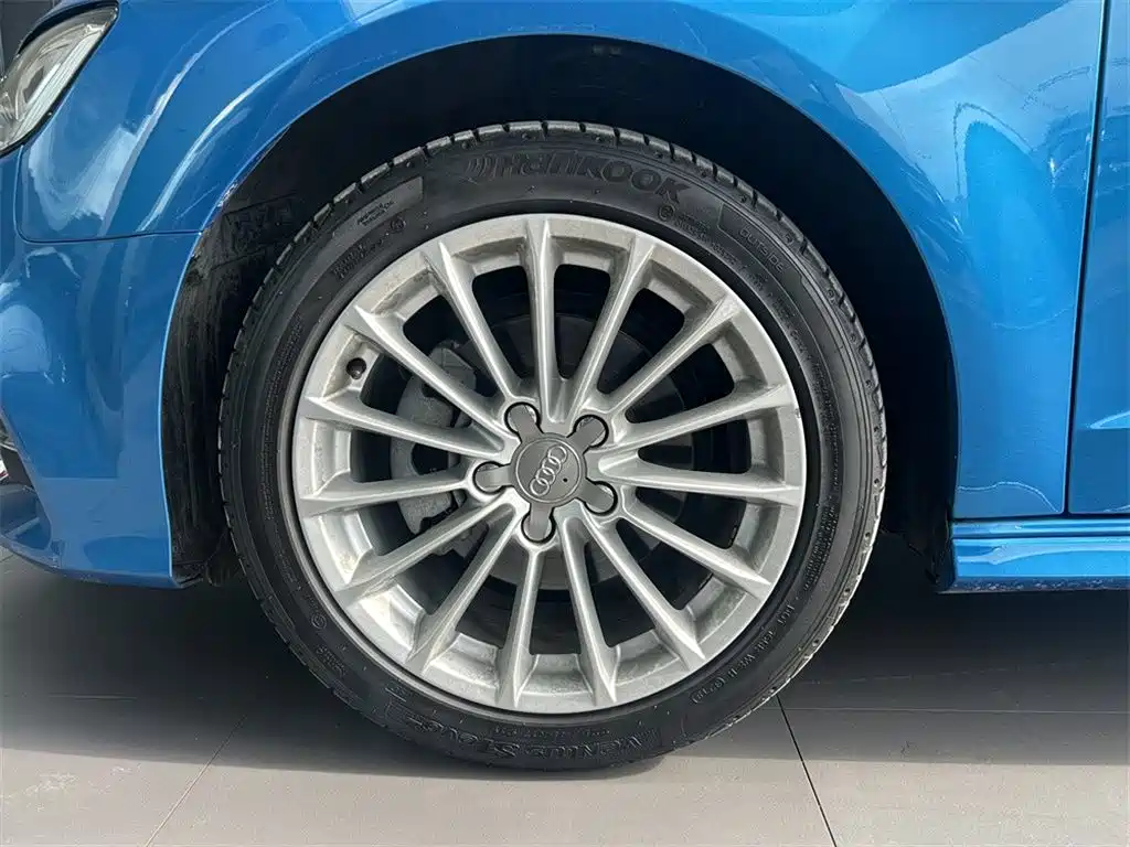 Audi A3 2018 — фото 15