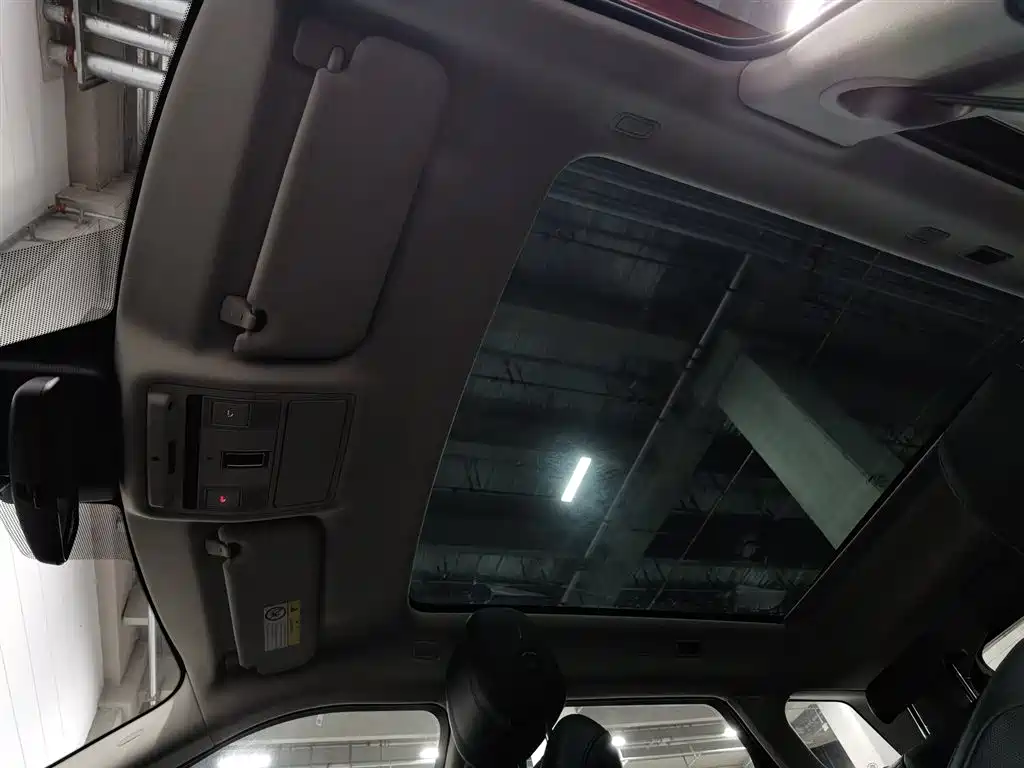 Land Rover Evoque 2021 — фото 14