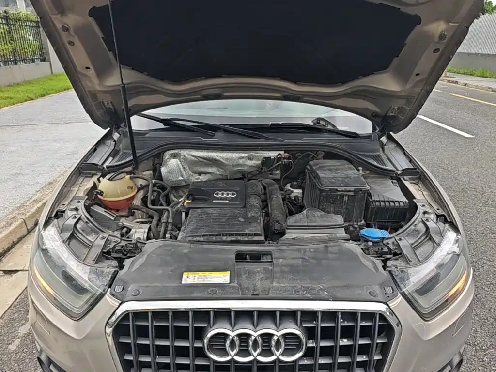 Audi Q3 2015 — фото 20
