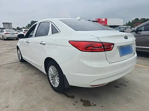 Ford Escort 2017