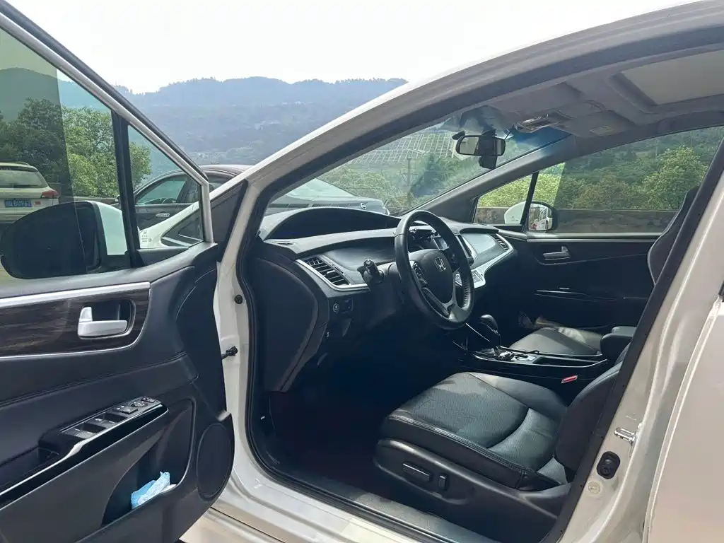 Honda Jade 2017 — фото 2