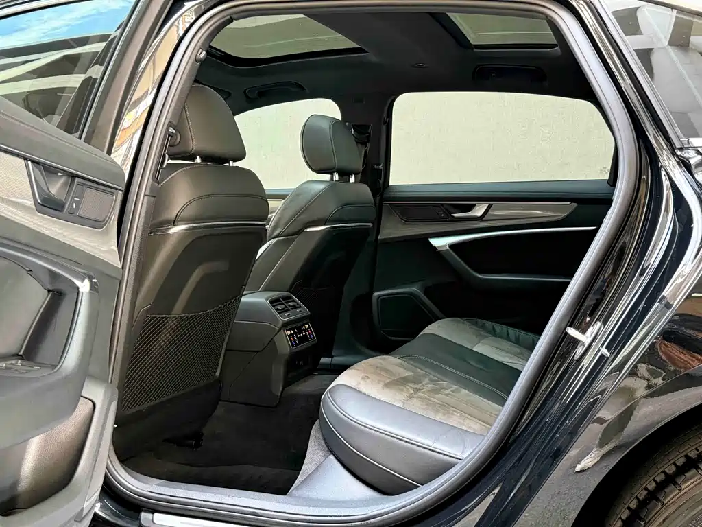 Audi A6L 2022