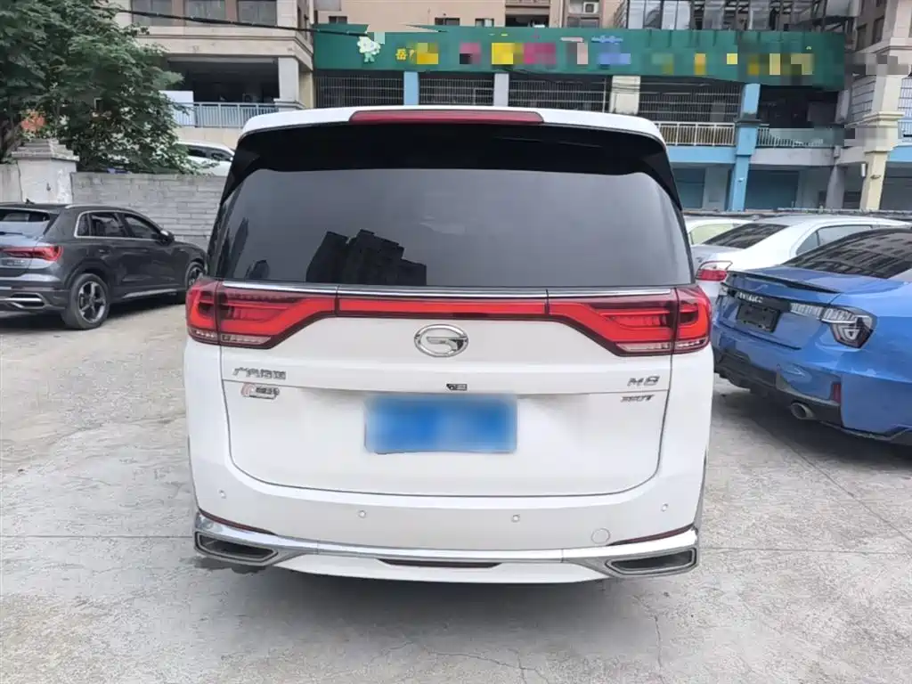 GAC Motor Trumpchi M8 2022 — фото 6