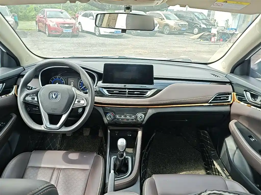Changan Eado DT 2018 — фото 10