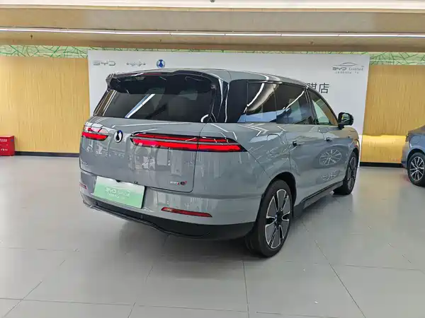 Denza N8L 2025