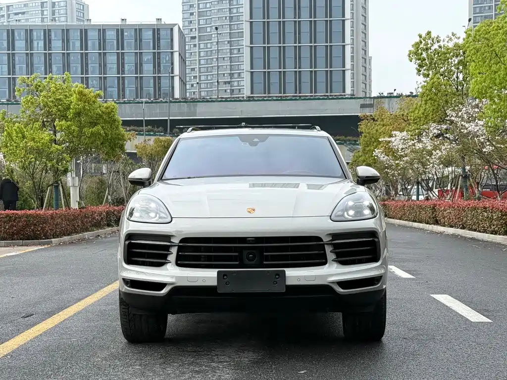 Porsche Cayenne 2023 — фото 2