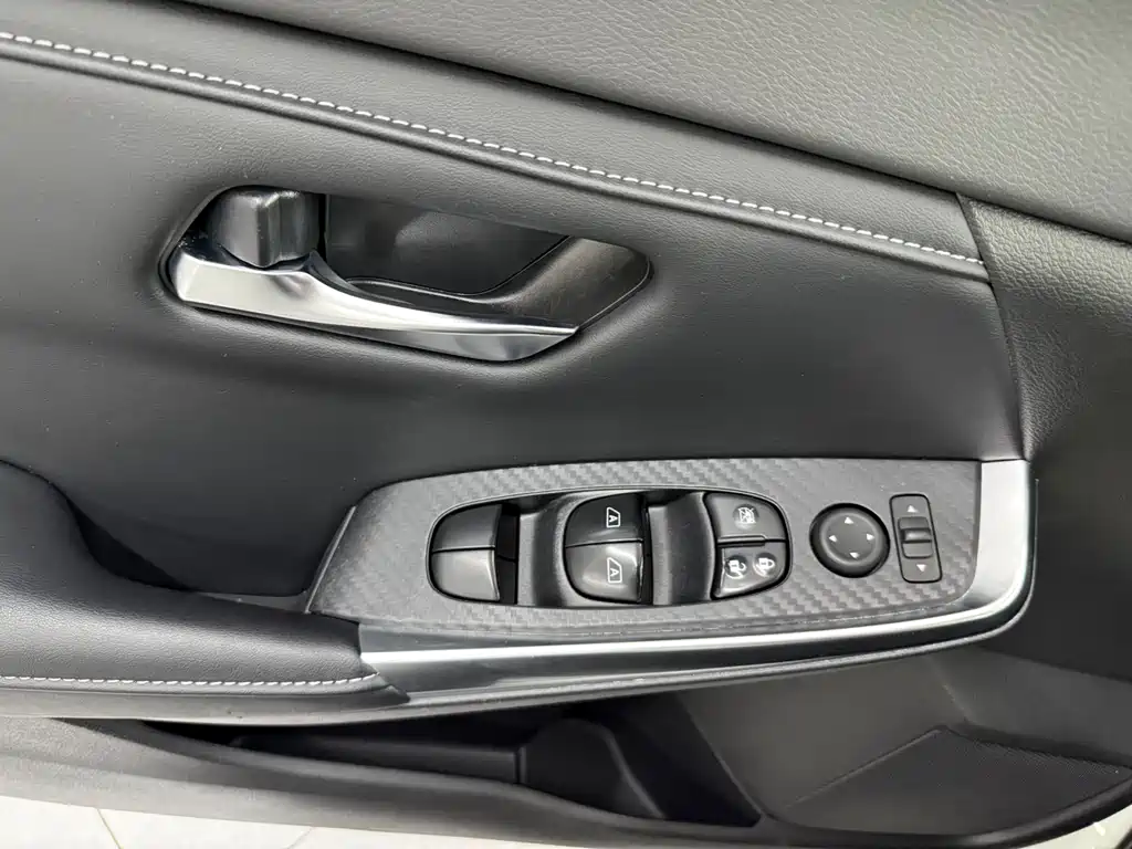 Nissan Sylphy 2022 — фото 17