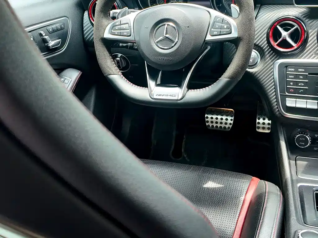 Mercedes-Benz A-Class AMG 2016 — фото 60